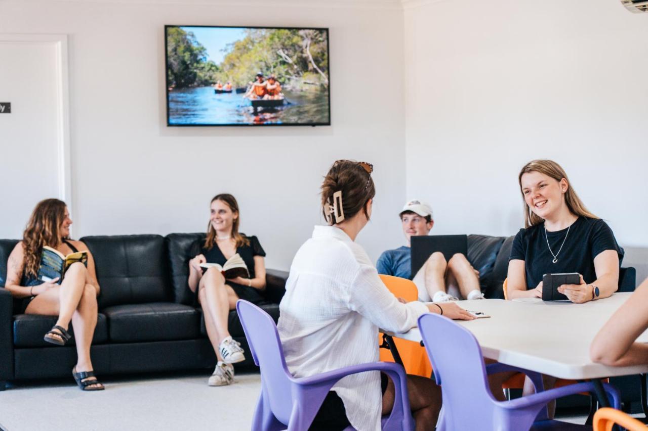 Kangarooms Noosa Everglades Cootharaba Екстериор снимка